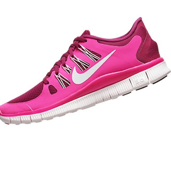 🚫SOLD IN BUNDLE🚫 NEW Nike Free 5.0 Raspberries