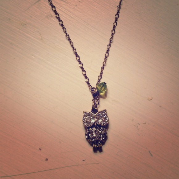 **SOLD IN BUNDLE** Cute owl necklace