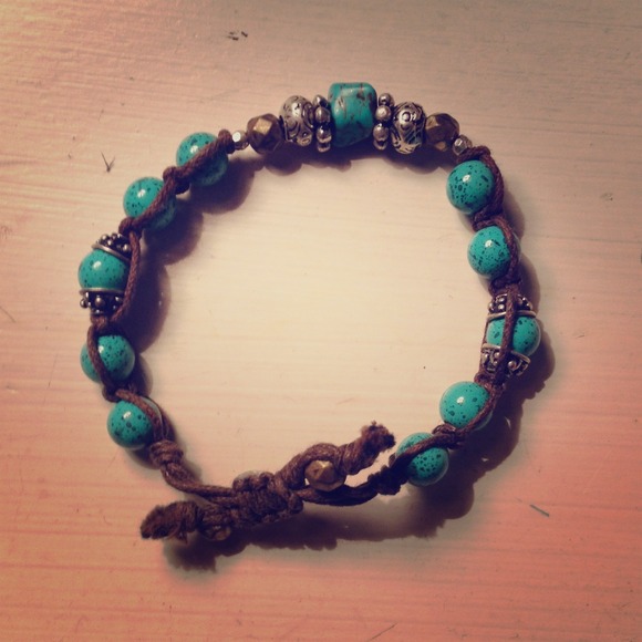 **SOLD IN BUNDLE** Turquoise bead bracelet
