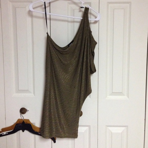 Off the shoulder forest green top