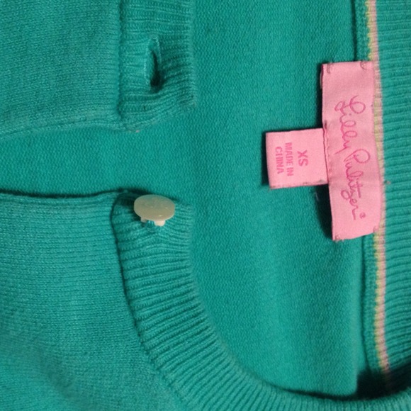 Lilly Pulitzer cardigan! - Picture 3 of 3