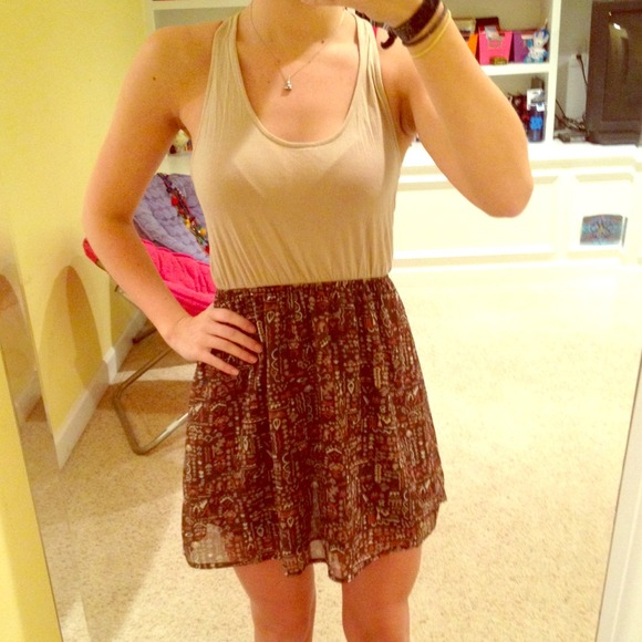 🎈SOLD🎈Beige patterned dress