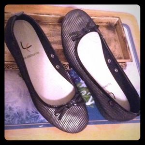 ❄️️️Winter Special: Cute black flats.