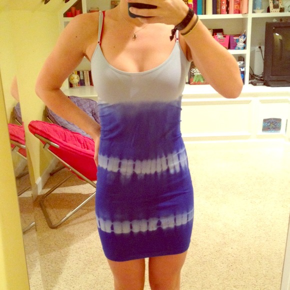 🔴SOLD🔴Blue body-con dress
