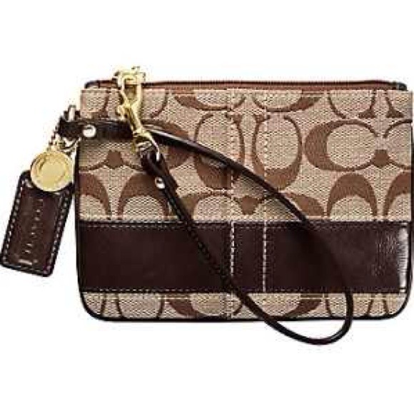❤Brand NWT 💯Coach Wristlet!! ❤ - Picture 4 of 4