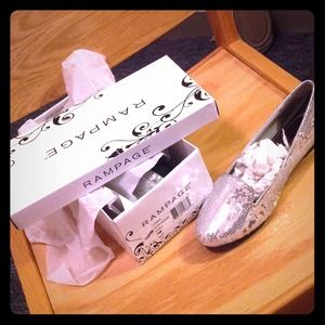 RAMPAGE loafers glitter silver size 7 NWT