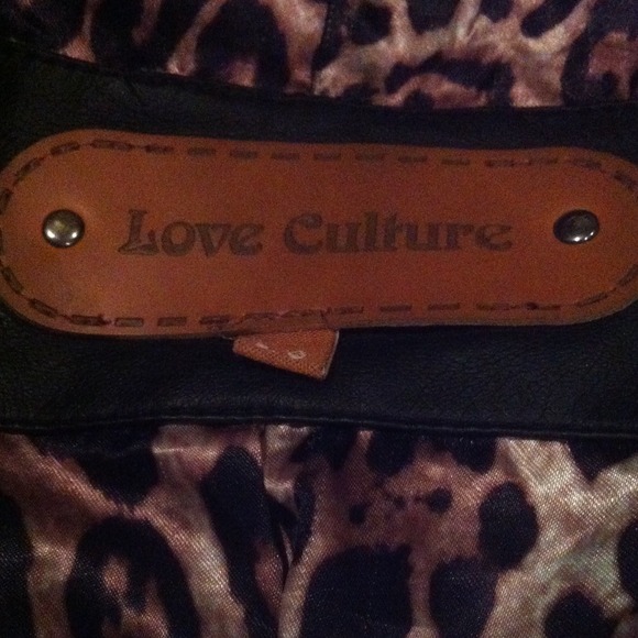 Leather jacket - Picture 2 of 3