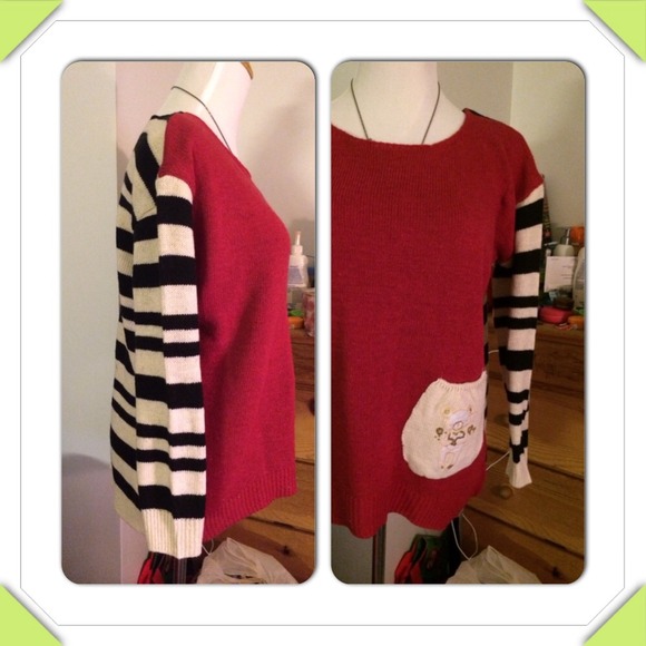 🌸Front red with back strips sweater🌸 - Picture 3 of 4