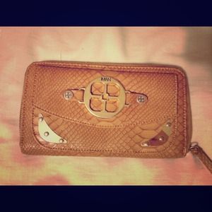 IMAN purse and matching wallet!