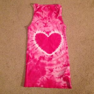 Heart tank top 💗