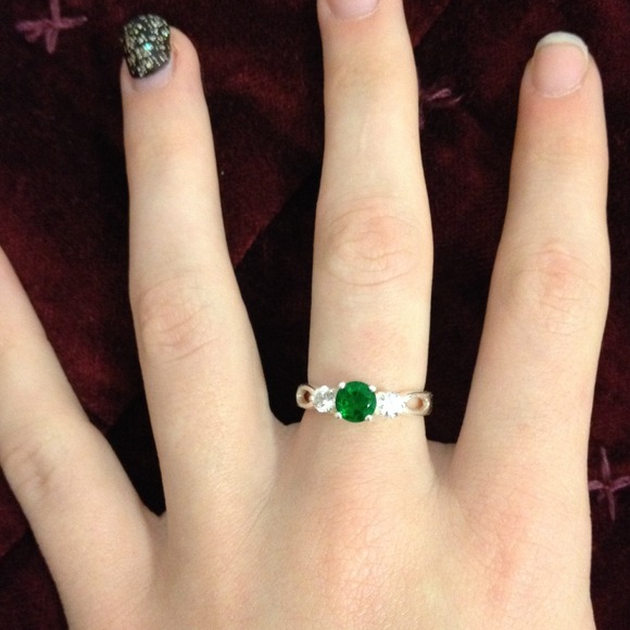Emerald ring