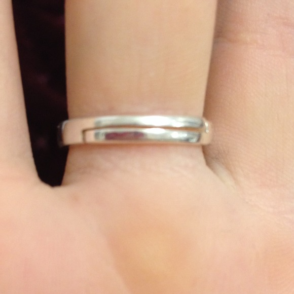 Emerald ring - Picture 2 of 2