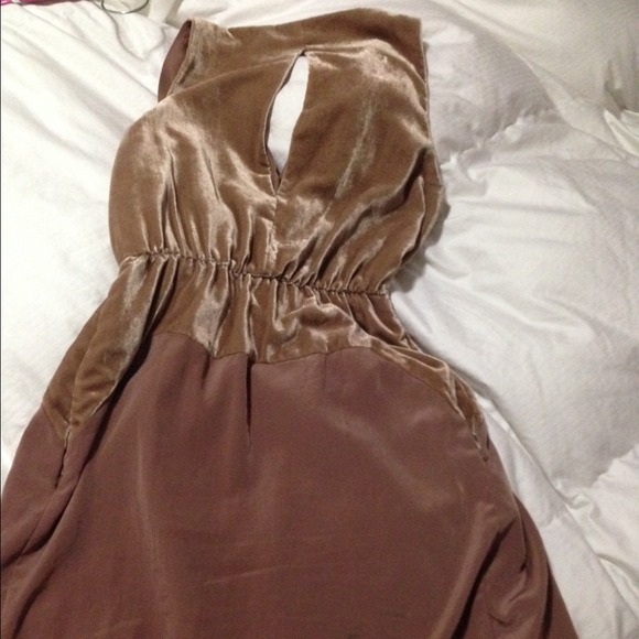 BCBG Dress. - Picture 2 of 7