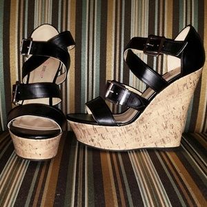 Black strappy wedges!