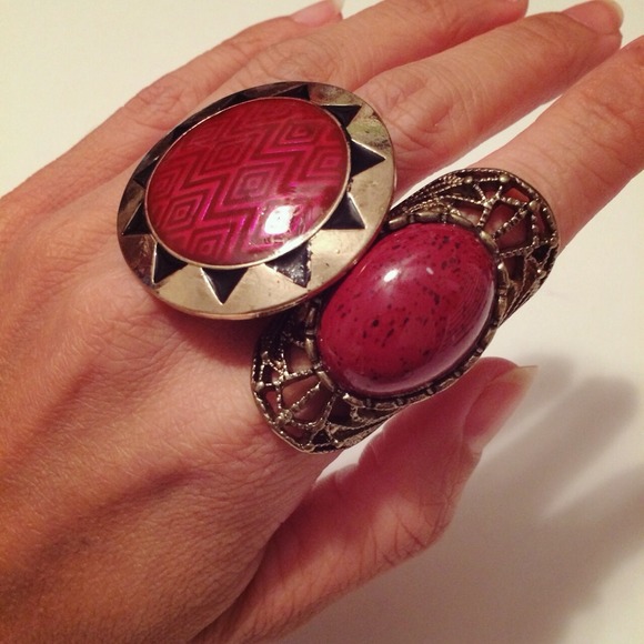 [SOLD] Accessory set - Picture 2 of 4