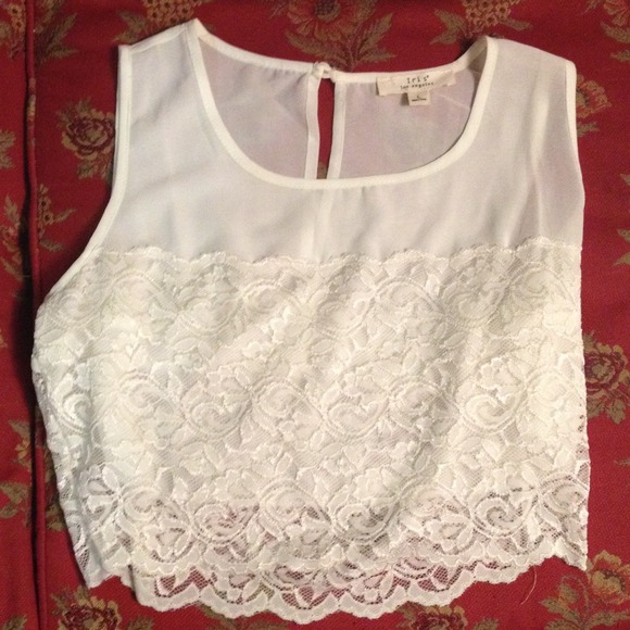 Cropped tops 🌹 - Picture 2 of 4