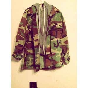 Camo army jacket 👻