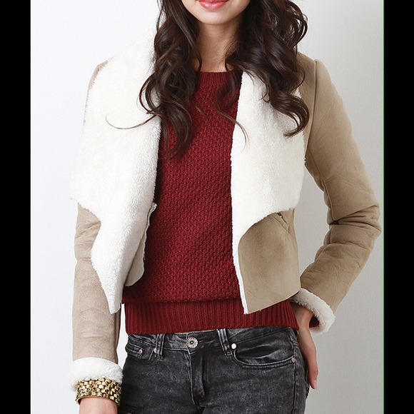 💋REDUCED💋Gorgeous Beige Jacket - Picture 2 of 4