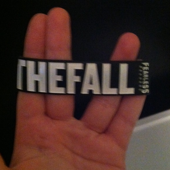 Rubber Bracelet - Picture 2 of 3