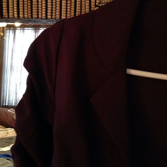 Deep purple blazer - Picture 2 of 3