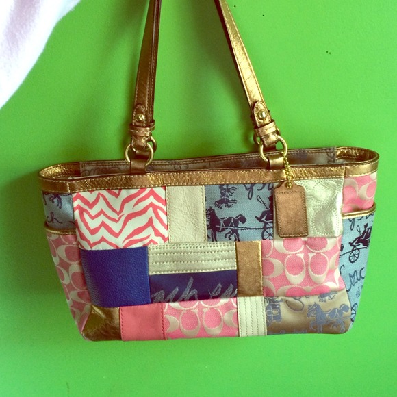 Coach Handbags - Coach purse