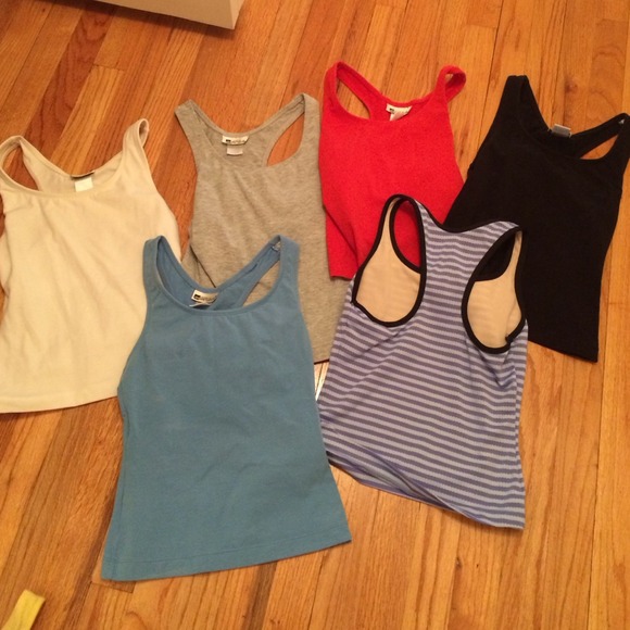 Racer back workout tanks bundle❤️