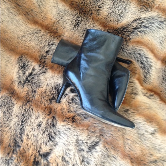 Stuart Weitzman black boots