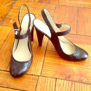 Nine West Slingbacks