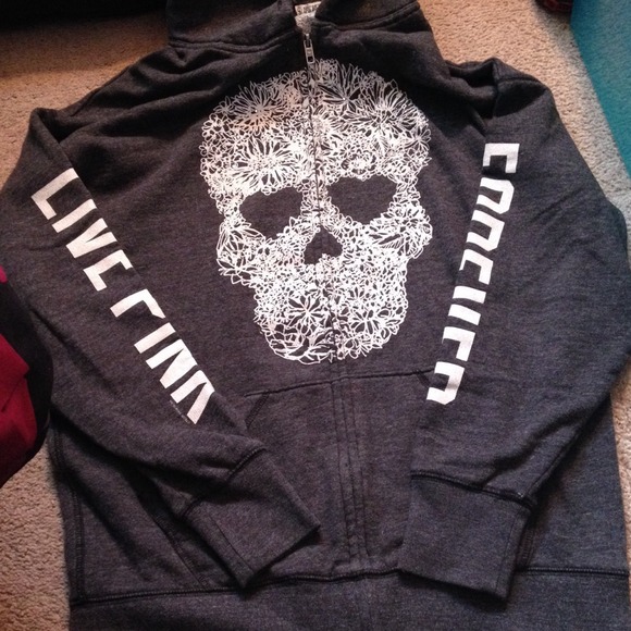 Victoria's Secret Tops - Victorias Secret RARE Skull Full-Zip Sweatshirt XS