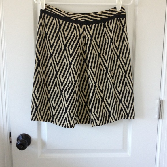 Ann Taylor Skirt size 2petite