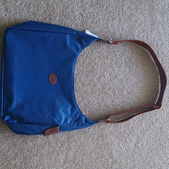 Longchamp Handbags - #SALE# ~NEW~ Genuine Le Pliage Longchamp hobo bag!