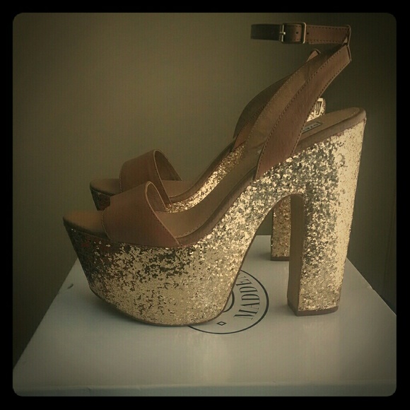 Steve Madden SHAZZAM Platform!!!!