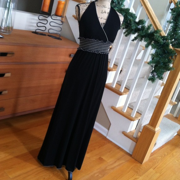 SOLD/BUNDLED! Sandals, two maxi dresses!
