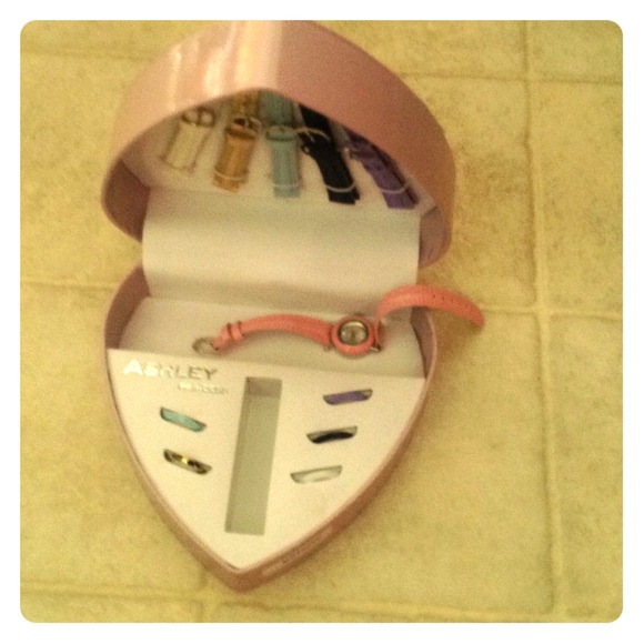 Women wrist watch