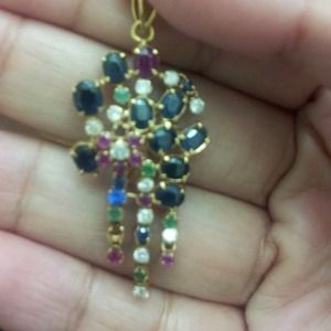 Multigemstone pendant