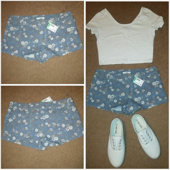 Floral Shorts ❌SOLD❌ - Picture 1 of 1