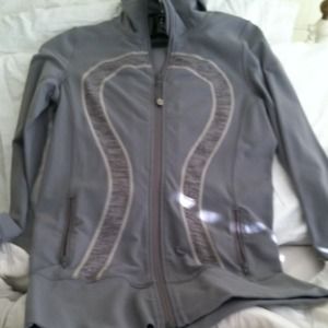 Lululemon gray jacket size 4