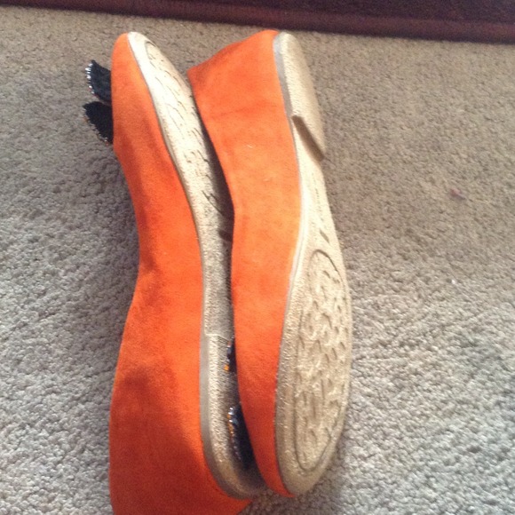 Shoe - Picture 3 of 3