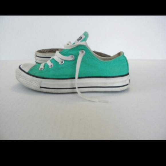 Size 6 Converse