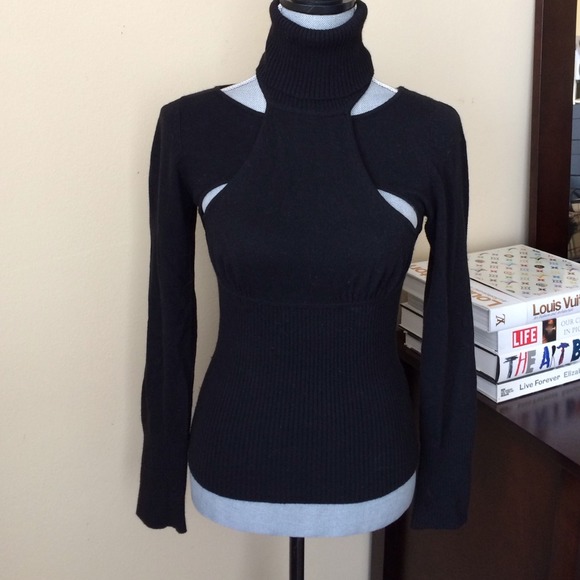 🚫SOLD ON EBAY🚫 Sexy black turtleneck!