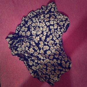 Brandy Melville sunflower Kiera shorts