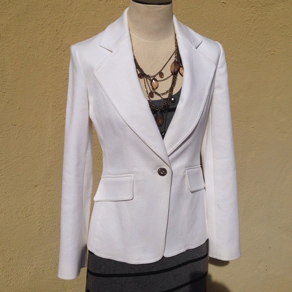 White St John Blazer