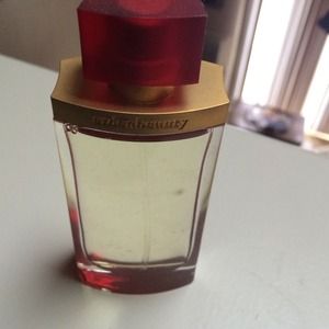 Elizabeth Arden perfume beauty
