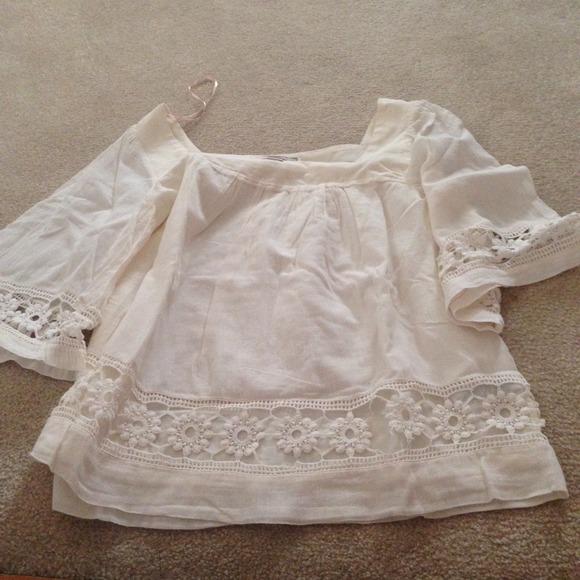 American Eagle top