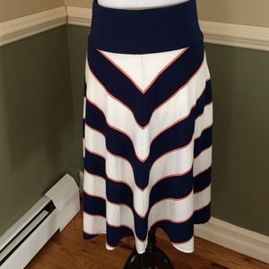 On hold for customer Flared and flirty skirt