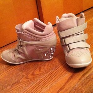 Nude spiked wedge sneakers