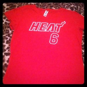 Junior's Miami Heat Lebron James M fitted t-shirt