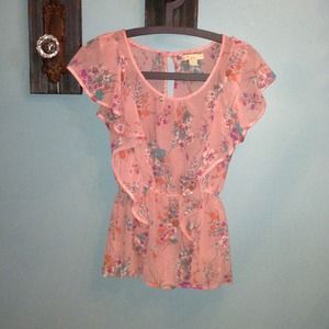 Pink short sleeve shirt