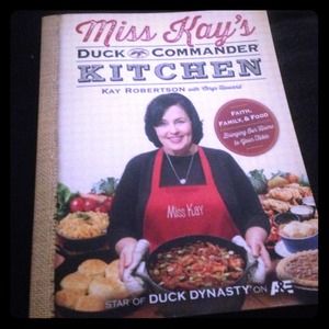 💢BUNDLED💢Duck Commander cookbook!!