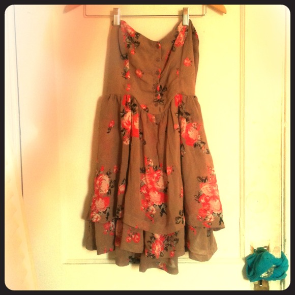 GUESS size 0 cocktail/day dress NEVER WORN